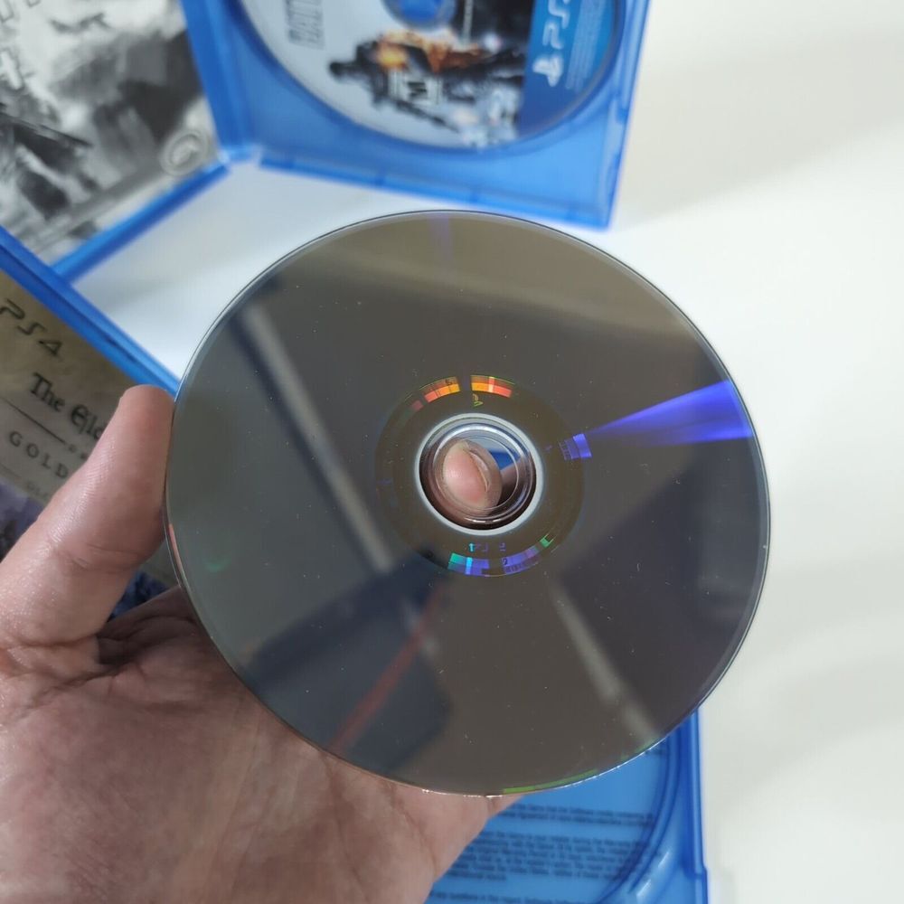 The Elder Scrolls Gold PS4‎ / Battlefield 4 PS4 Bundle EUC - Picture 5 of 6
